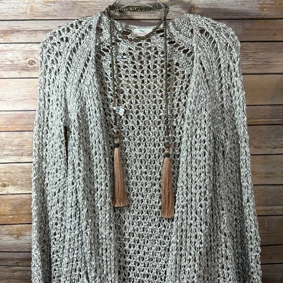 Hummingbird long crochet pocket cardigan - Picture 7 of 7